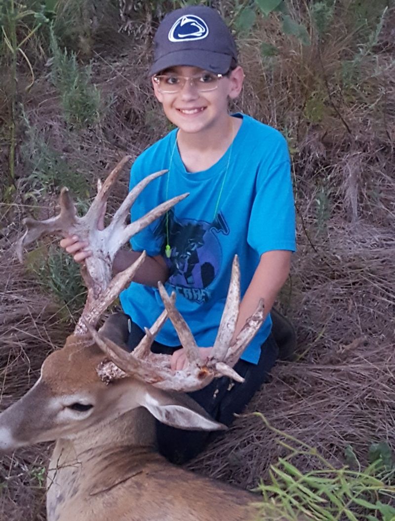 Trohpy White Tail Deer Hunting in Oklahoma